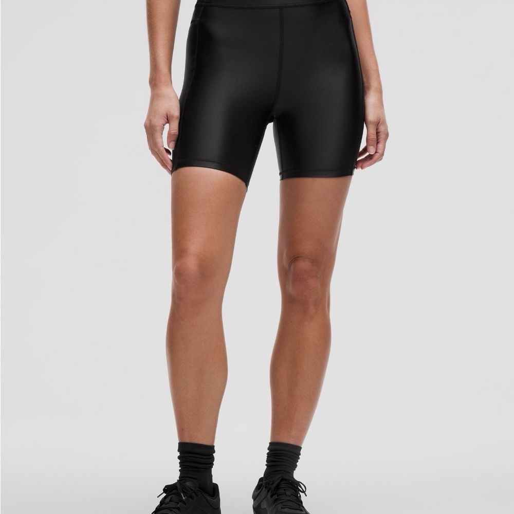 lululemon athletica Satin Shine High Rise Short 6”